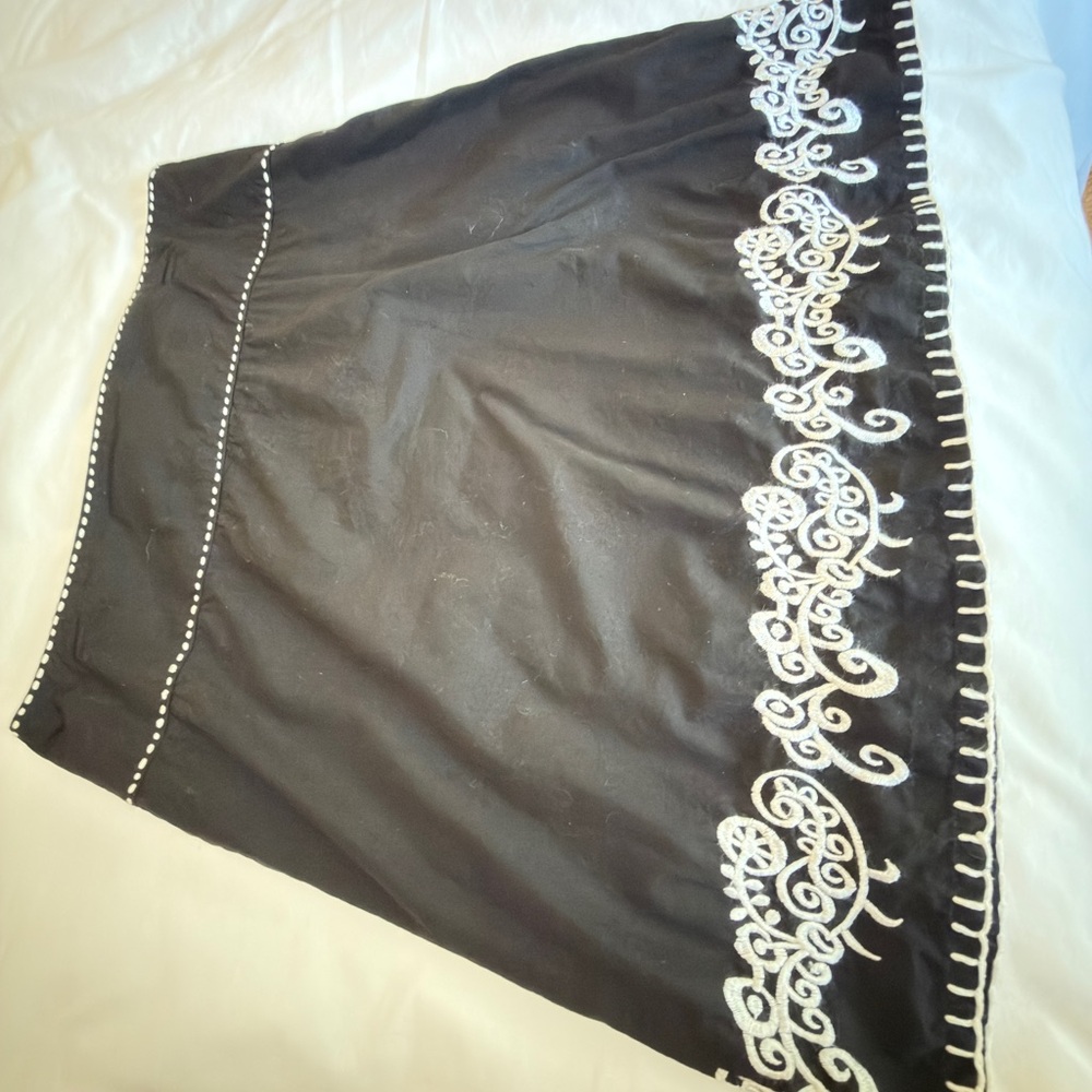 Prana Black Skirt with White Label Detail